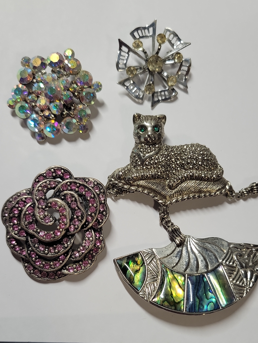 Vintage Brooch Lot